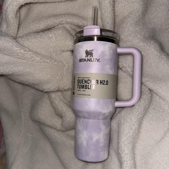 Stanley Wisteria Purple Tie Dye Tumbler 40oz Quencher New Limited Edition Target - Picture 3 of 7